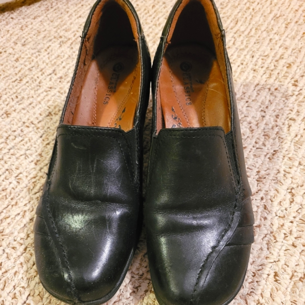 Black heel